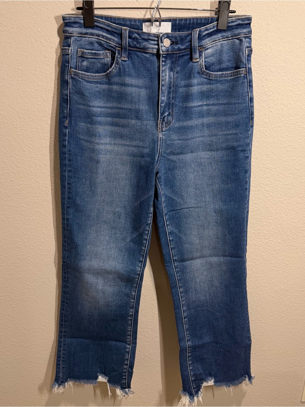 VERVET Women's Victoria High Rise Uneven Raw Hem Crop Straight Jeans 30
